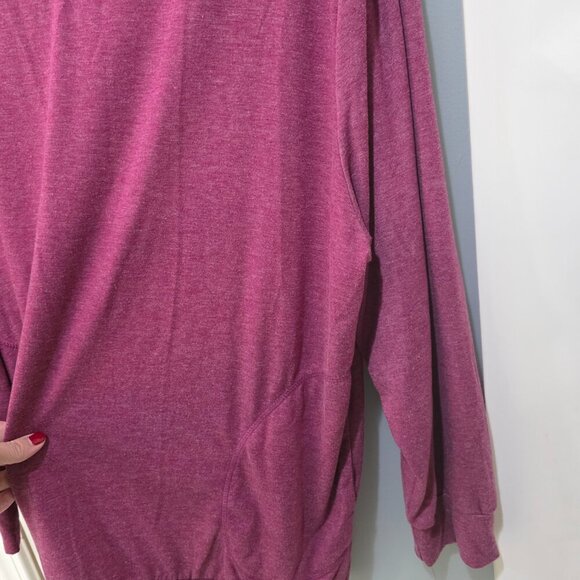 Plus Size 2X Burgundy V-Neck Long Sleeve T-Shirt Blouse Knit Swing Top Pockets - Picture 5 of 7